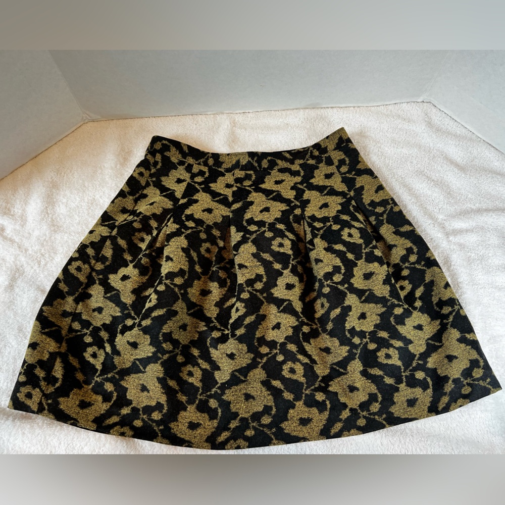 Women’s Ann Taylor skirt